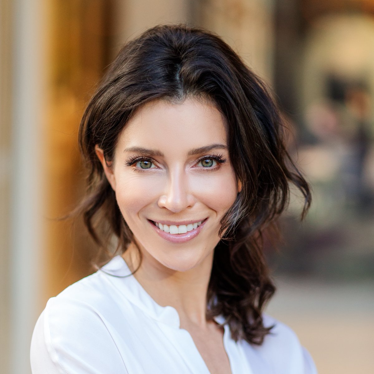 We are thrilled to announce Mariah Samost as a keynote speaker for IDS Vancouver 2024 on Friday, September 27. Join her as she contextualizes the AI revolution, runs through the current state of AI, and discusses its upcoming capabilities. 

 Register now: spr.ly/6019WK6CP