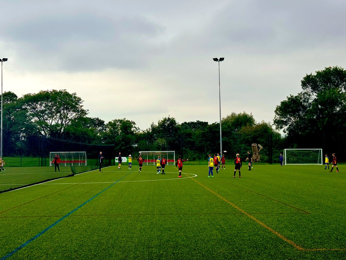 FrodshamJFC's tweet photo. & we are off!…a day full of packed pitches, busy café, enthusiastic coaches, eager players and positive parents…..Same again tomorrow!
🔴⚫️⚽️…#FJFC #grassrootsfootball @Cheshire_FA https://t.co/ziRm2Eu90z