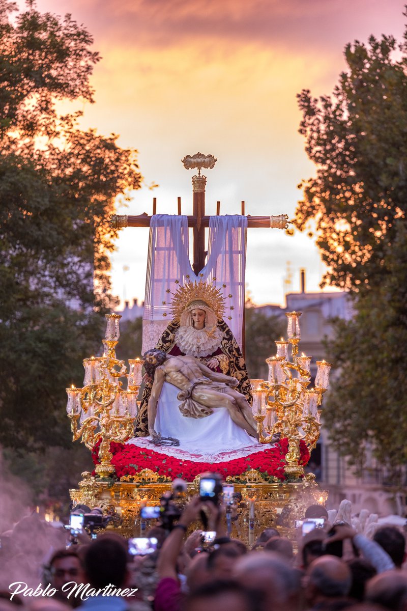PMFotoscofrades's tweet photo. La Piedad del Arenal

@HdadBaratillo https://t.co/EOxddFU1mT