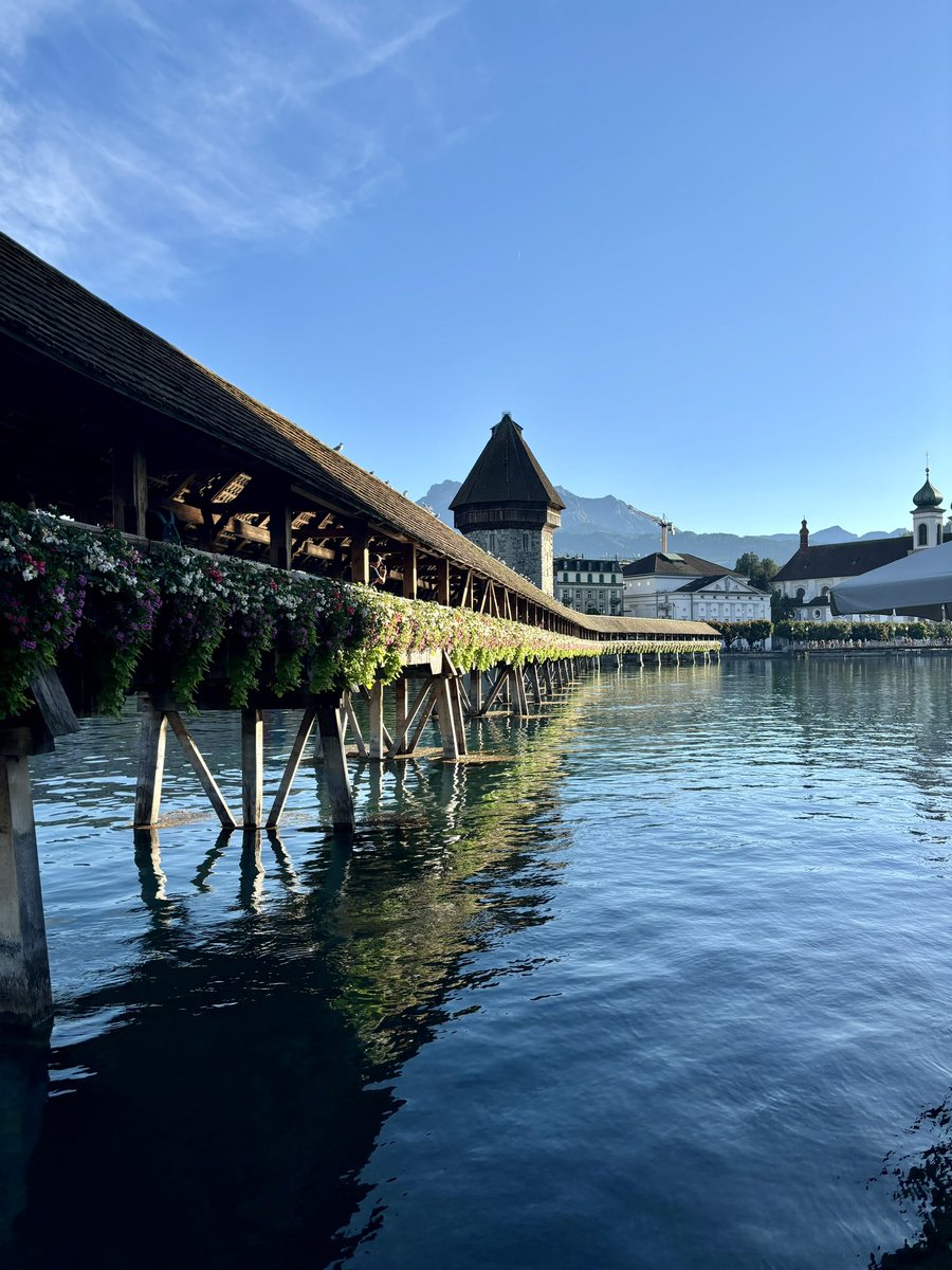 LifeofCPerry's tweet image. The best antidote to worry is action👊🏻

📍Lake Lucerne, Switzerland today