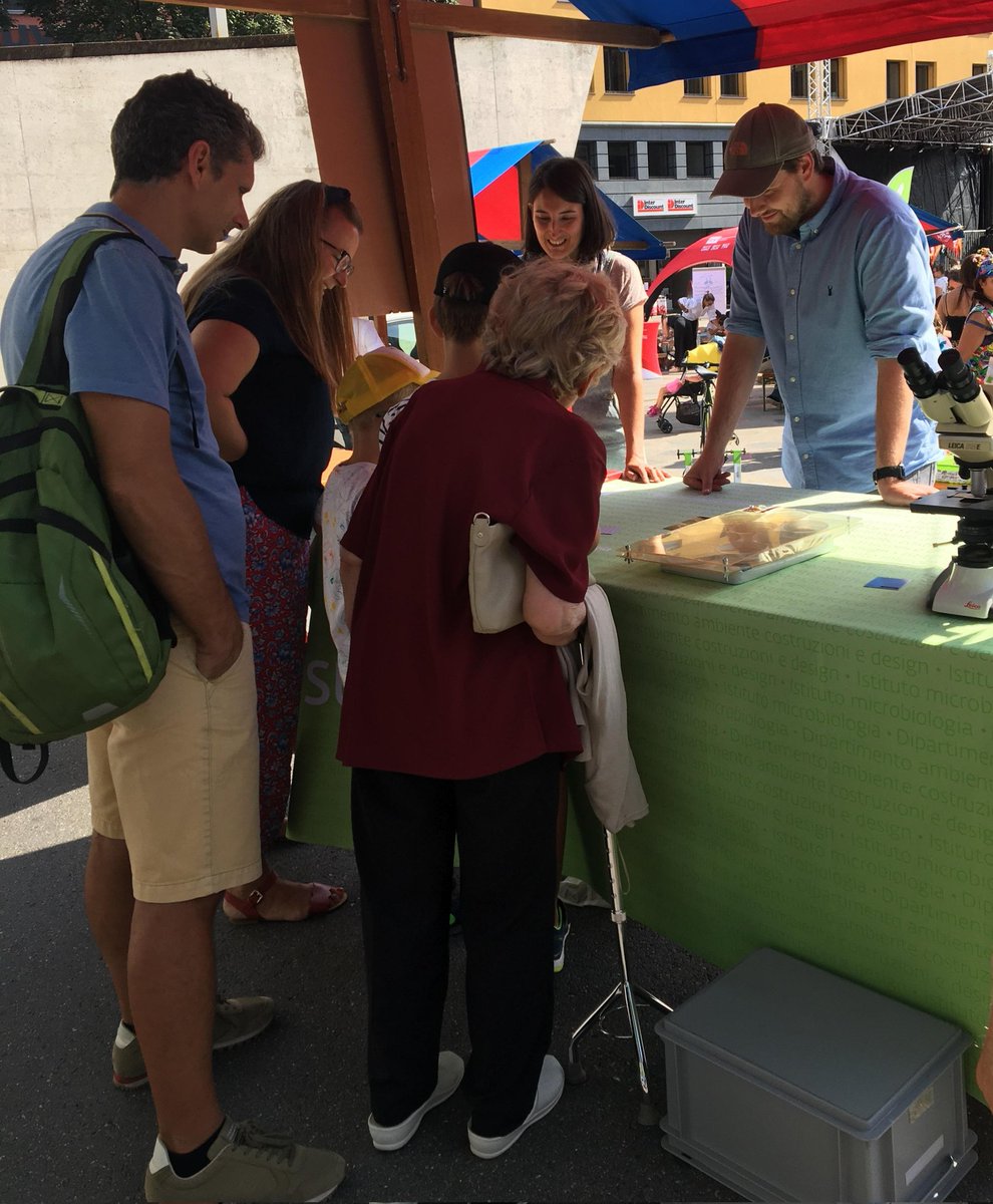 MoSTFun_EU's tweet image. #MoSTFun 🇨🇭 team participated in #GreenDay. How rewarding to explain the importance of #aquaticfungi to 3 generations at the same time! 🍄💧

@andibruder @calore_red @IsabelRF84
#fungi #funga #biodiversity #monitoring #stsn
