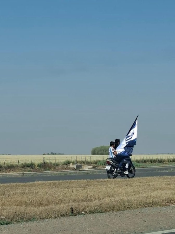 Solo el a m o r explica esta locura…
En una 110 cc llegando a Mendoza 💪💙
