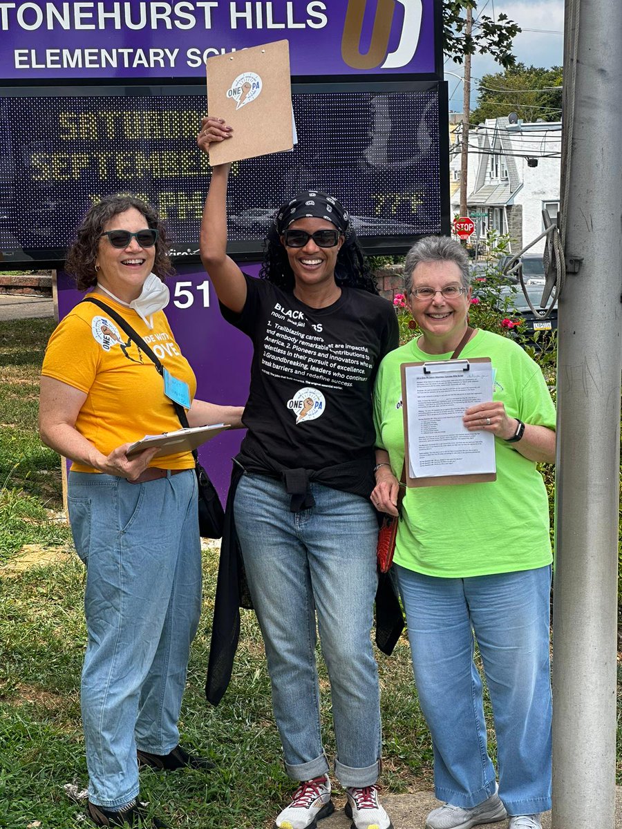 globalgamechngr's tweet image. Starting September off right with #GOTV canvassing and mobilizing volunteers across generations! Thanks to @OnePennsylvania and @SidewithLove for building and supporting communities to vote their values this fall 🇺🇸 #pavotes #UUtheVote #forthepeople