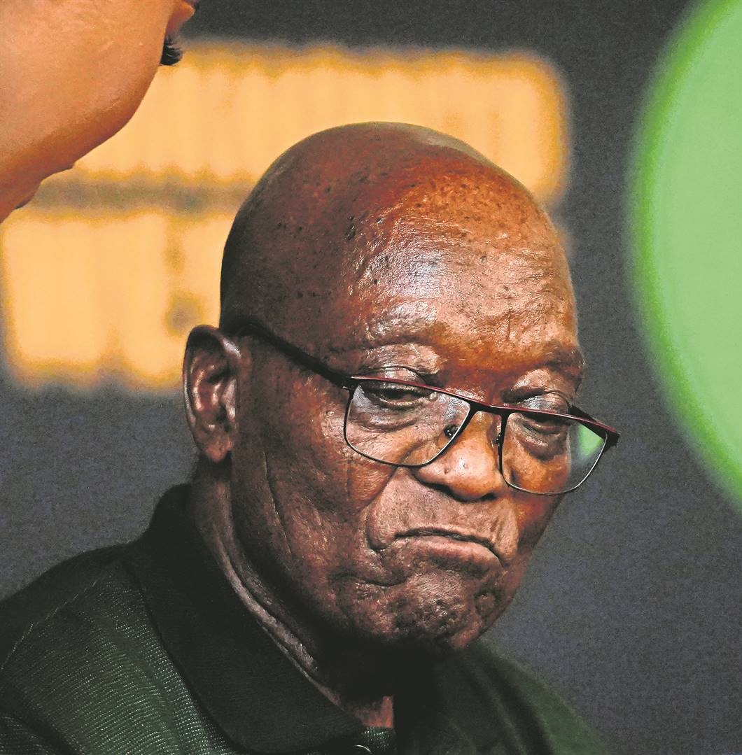 matumba_anthony's tweet photo. Jacob Zuma was given 9 years to lead this country. Instead of being a leader he donated his Presidency to the Gupta Family to a point where they appointed cabinet Ministers. Zuma had all the powers to implement everything he is promising us today. But some people think it is a revolutionary act to give Jacob Zuma a chance to lead this country again.

The reality is that Zuma was given a fair chance in his life. First as Deputy President and again as a president.

He is a failed politician who want to redeem himself at the age of 83. History will judge Zuma as a man who had a chance to lead the revolution but decided to give power to the Guptas and built himself Nkandla fire pool.

Jacob Zuma sold us for a plate of curry...