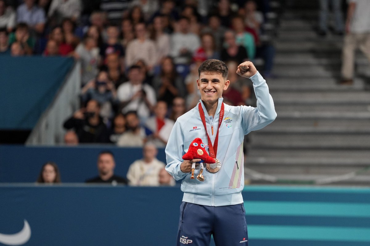Llegamos a las 39 medallas en el penúltimo día de los #Paralympics! Ander Cepas se ha colgado el bronce en tenis de mesa MS9 🥉🏓 Felicidades, Ander!

#Paris2024