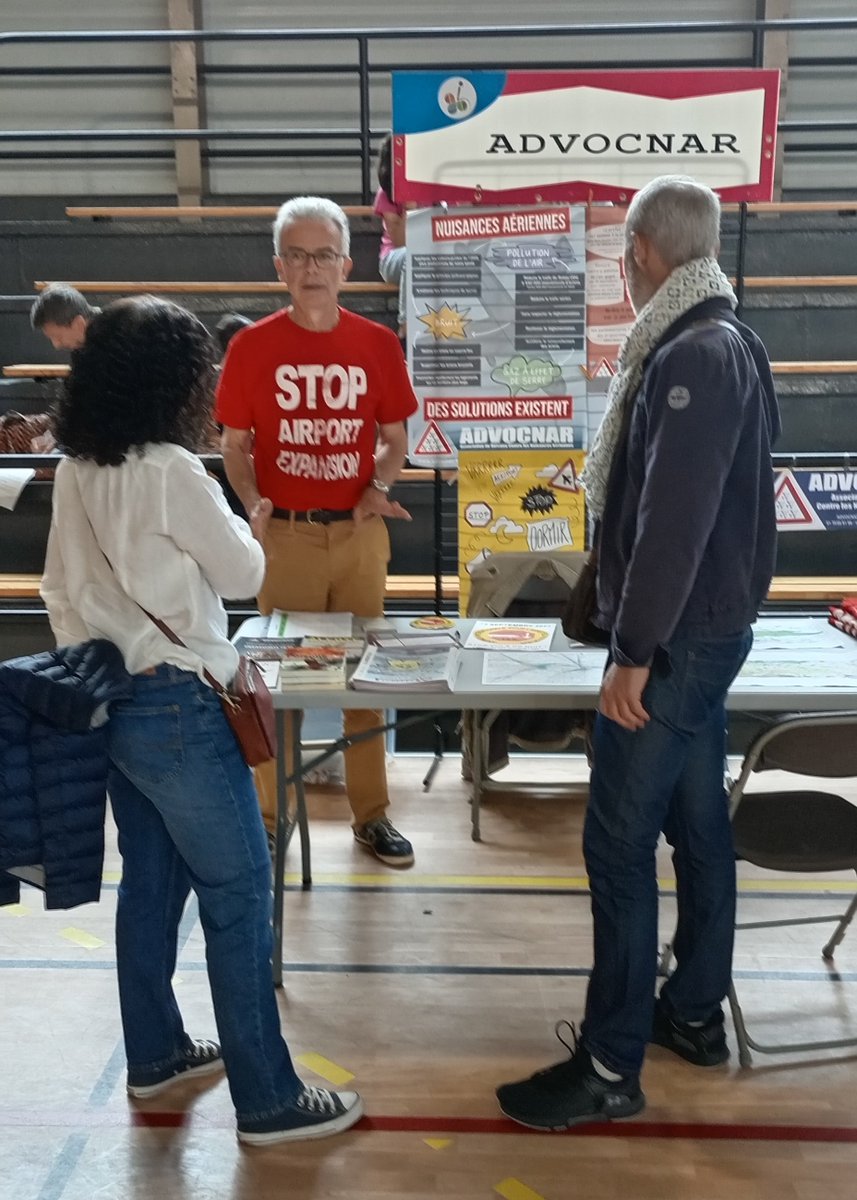 advocnar's tweet photo. ##Forums2024
Journée riche en échanges sur nos stands
Les habitants des communes survolées n'en peuvent plus des avions jour et nuit autour de #ROISSY et #LeBouget. Leur détresse doit être prise en compte.
Ils attendent une réduction tangible du #TraficAérien et un couvre-feu. https://t.co/OeBrbMaujI