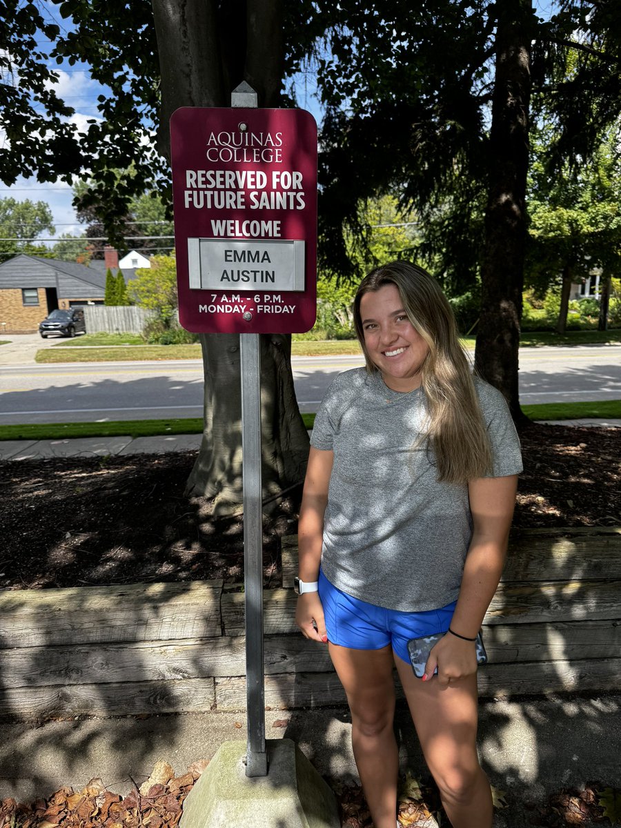 Had an amazing visit at Aquinas College with <a href="/bkoch1991/">brad koch</a> <a href="/AQSoftball/">Aquinas Softball</a> learning more about the softball program and touring the campus!  Thank you for inviting me!