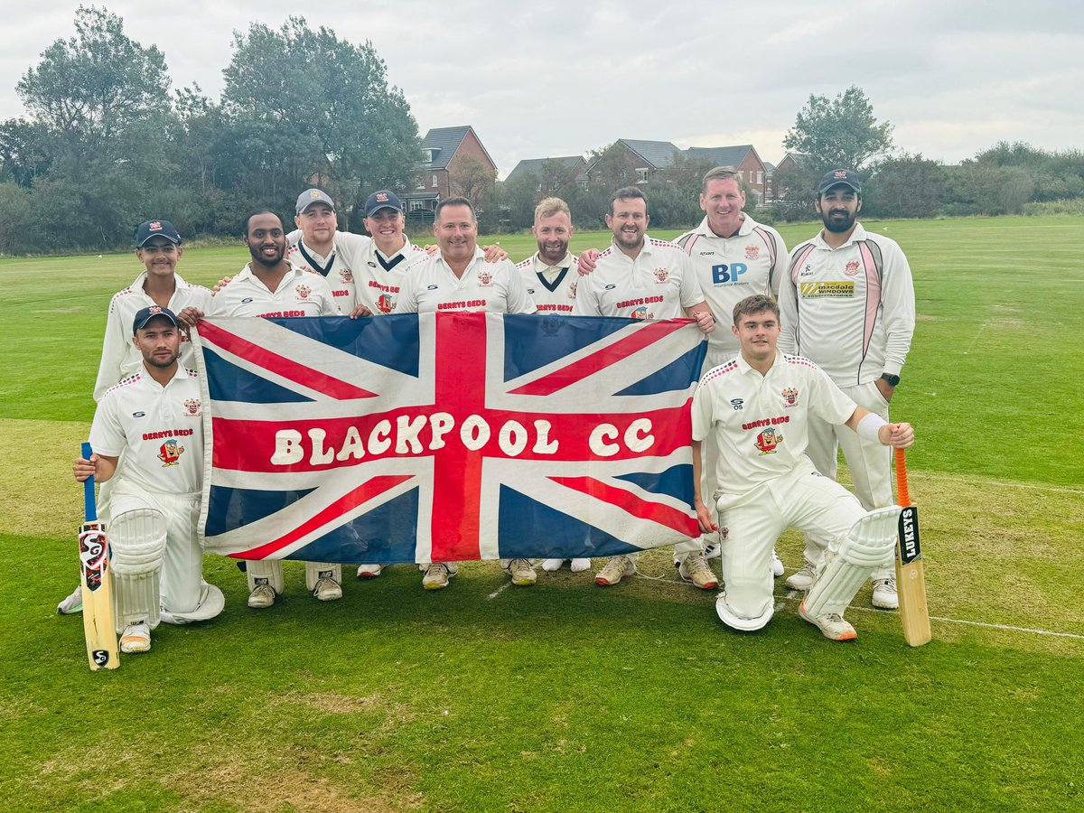 Congratulations to our 3rd XI on securing the Division 4 title today 🏆

🏆1st XI - T20 champions ✅
🏆1st XI - 40 over cup champions ✅
🏆1st XI Women - T20 League Champions
🏆3rd XI - League champions ✅
🏆U12 Palace shield division 1 champions ✅

The premier club around. 🧡