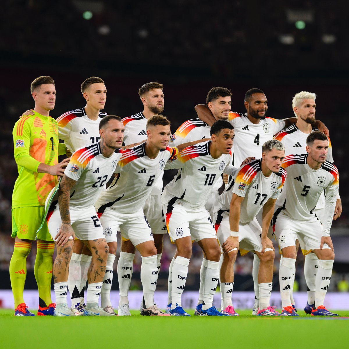 mterstegen1's tweet photo. Convincing win in Düsseldorf. Good atmosphere in the stadium. Perfect blend 😃🦾 @DFB_Team