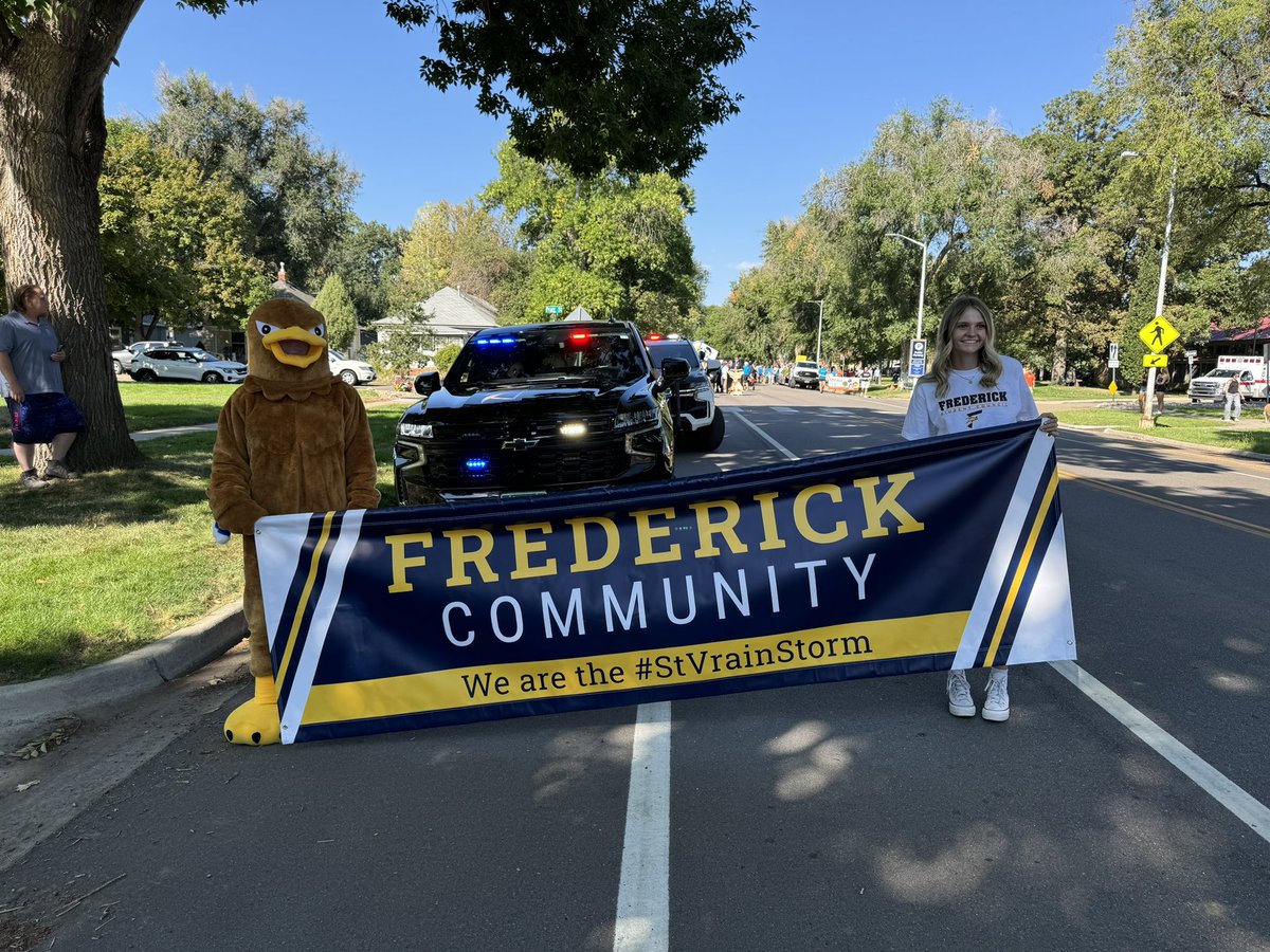 ThunderValleyK8's tweet photo. What an incredible event and turn out today for the Public Education Parade! So many wonderful programs and opportunities to advance students.  #StVrainStorm @SVVSDBissonette @SVVSDsupt @SVVSDdeputy https://t.co/F9lf3M5Cn5