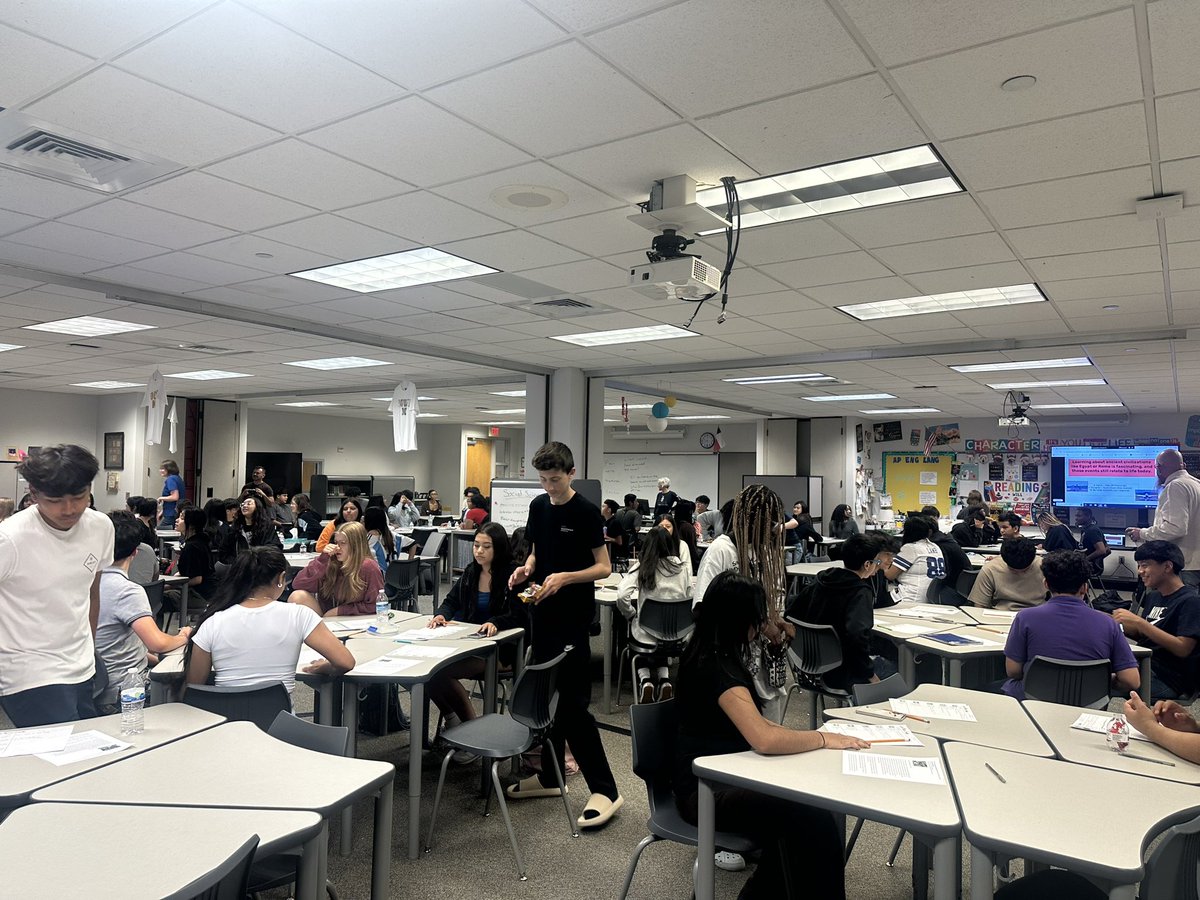 Wow, <a href="/IrvingISD/">Irving ISD</a> AP Bootcamp! Students heard from an inspiring guest speaker, gained insights from a panel of seasoned AP students, &amp; unleashed their creativity in a hands-on design challenge! A huge thanks to the AP teachers for their support. 
<a href="/LiteraryMrG/">mr. gonzalez</a> <a href="/HNasky/">Holley Ann Nasky</a> <a href="/JanaClaxton/">Jana Claxton</a>