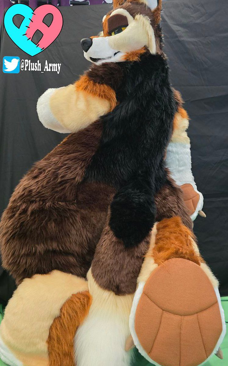 Plush Army tweet media