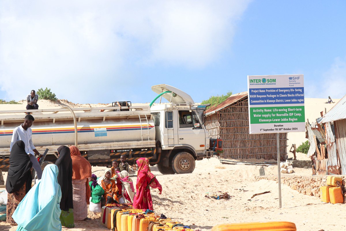 intersom_relief's tweet photo. INTERSOM Commenced 1st September 2024 Emergency water supply through safe water trucking to 613 climate shock affected households in Kanjaron and Nasrudiin IDP camp, Kismayo.

The water distribution will be supplied to the IDP community for a period of 2 months
@shf_somalia  #shf https://t.co/u4dQBKmXLg