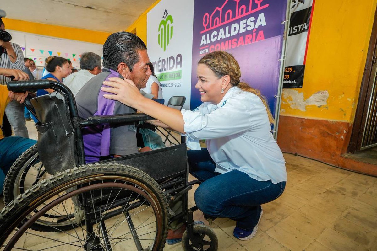 CeciliaPatronL's tweet photo. Me comprometí a que #Chablekal sea la primera ✅ comisaría que visite con el programa #AlcaldesaEnTuComisaría. ¡Hoy cumplimos! Llevamos el ayuntamiento a las calles para servir a la gente. 🏘️
#MéridaContigoEsMejor https://t.co/EzQ2Ap8T2P