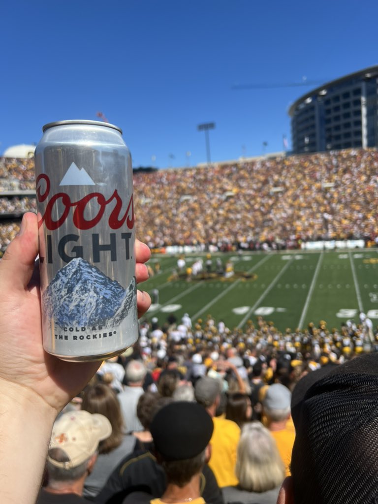 Luke_Jonasson's tweet photo. The mountains and rivalry games are so back #IowaVsIowaState @BarstoolBigCat https://t.co/3ajnOb7ecf