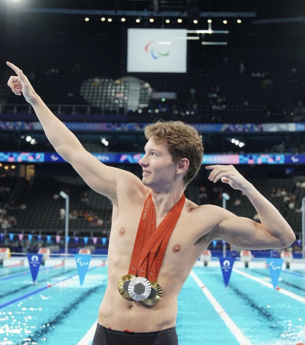 Emma Sachs 🇨🇦 tweet media