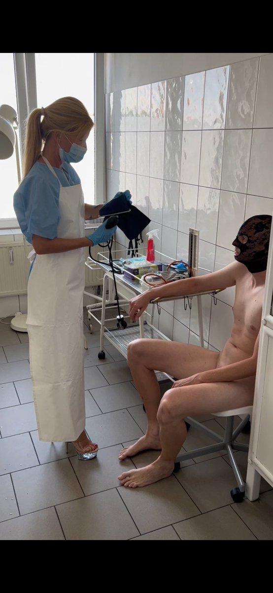 loyalfans.com/store

💉 Photo from the new video💉

#doctorfetish #medfet #apron