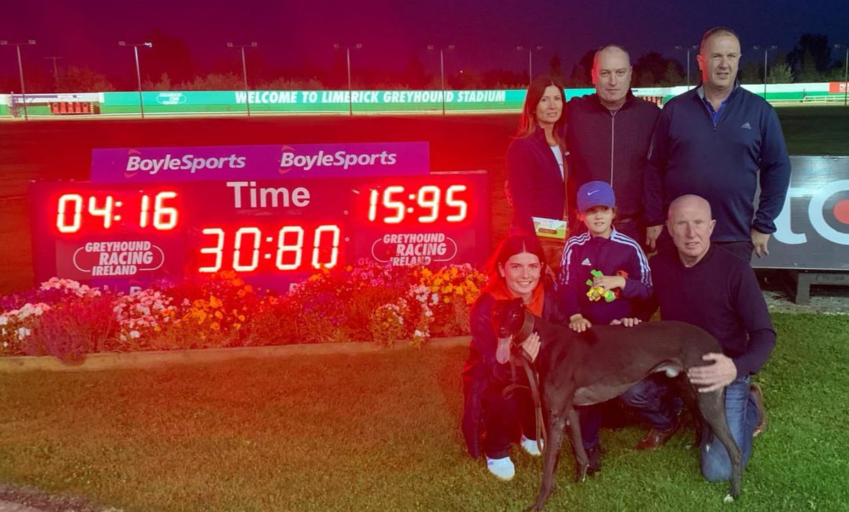 🚨 Track Record 🚨

For the 2nd week running, we have a new track record! This time it's the 575 record with That's It Jack smashing the 30.96 of Riverside Mary &amp; setting a new one of 30.80 in the O'Connor Julian Vets Cashel A2 TD SF

#GoGreyhoundRacing #ThisRunsDeep #Limerick