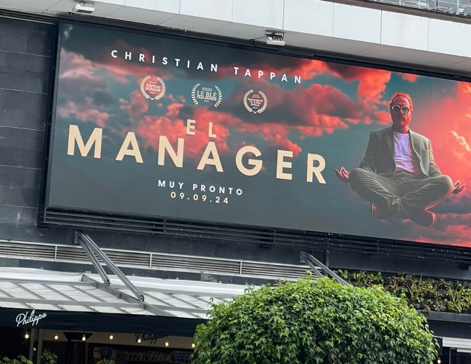 ByCosmica's tweet photo. A mí es que me encanta todo en lo que sale este man @ChristianTappan a ver que pasa en el #ElManager https://t.co/oCetIHJ4KD