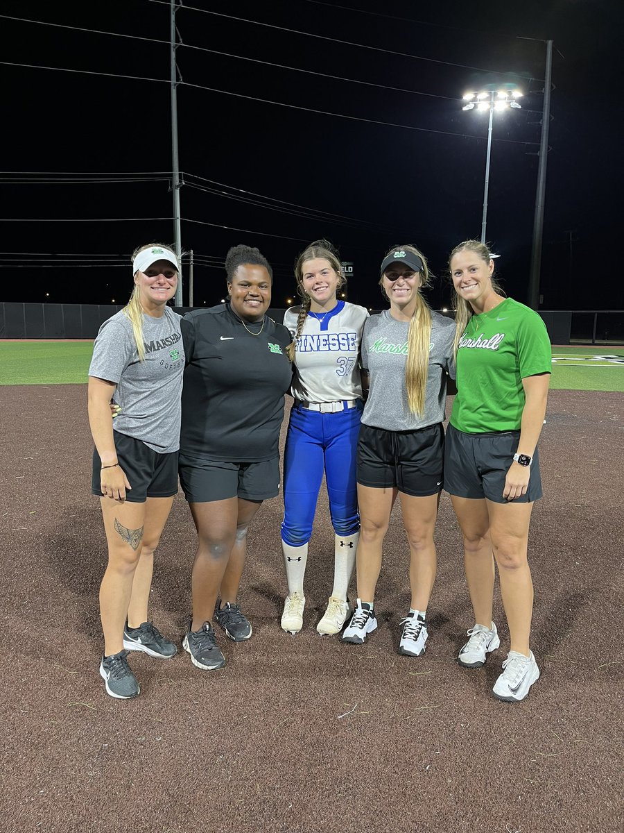 Bella Korf tweet media