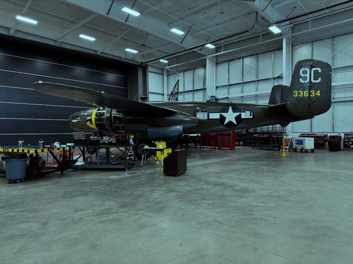Fujisan765's tweet photo. This North American B-25D was manufactured by North American Aviation in Kansas City, KS and was delivered to the United States Army Air Corps on December 17, 1943. it saw numerous bombing missions in Italy in 1944. #michiganairmuseum #ypsilanti #b25mitchell #warbirds #michigan https://t.co/l5wLcZo5VF