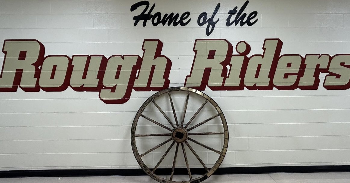 saginawhstx's tweet photo. ❤️💛 https://t.co/l8etKBCW7u