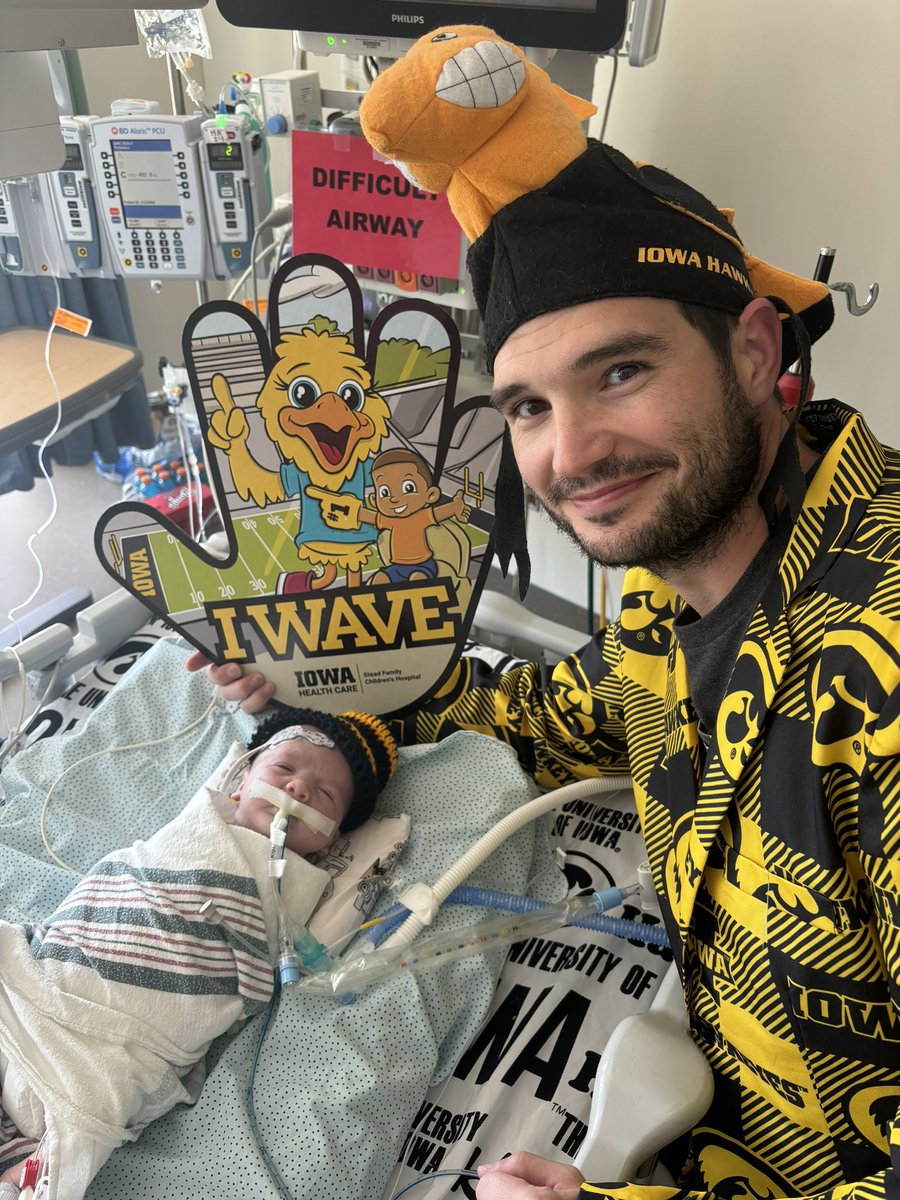 Kyle_Steffen's tweet photo. #FightforIowa from across the street in PICU! #BeatState https://t.co/K5YOzObHQm