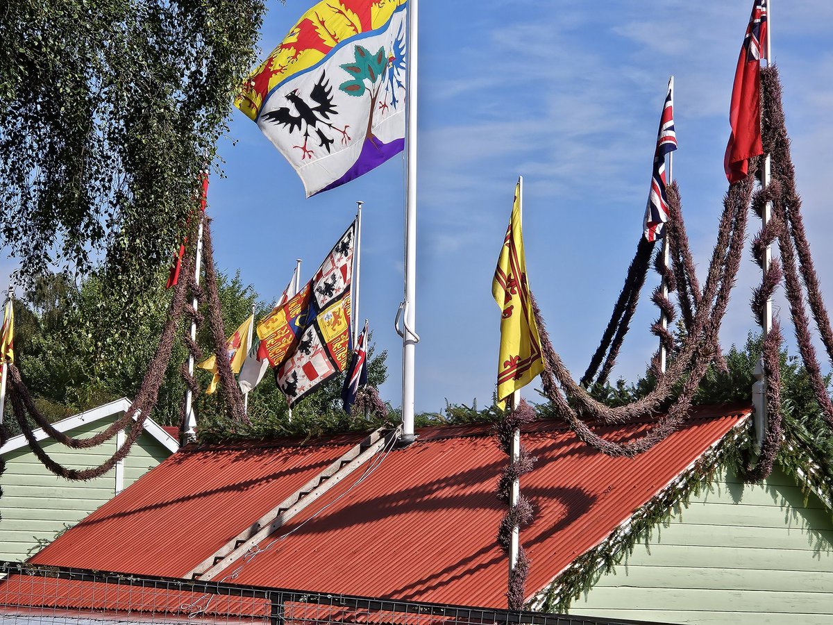 Amazing day in glorious sunshine today <a href="/brhsgathering/">Braemar Gathering</a>. Fantastic crowd and amazing memories for my daughter, who was lucky enough to dance there. #BraemarGathering