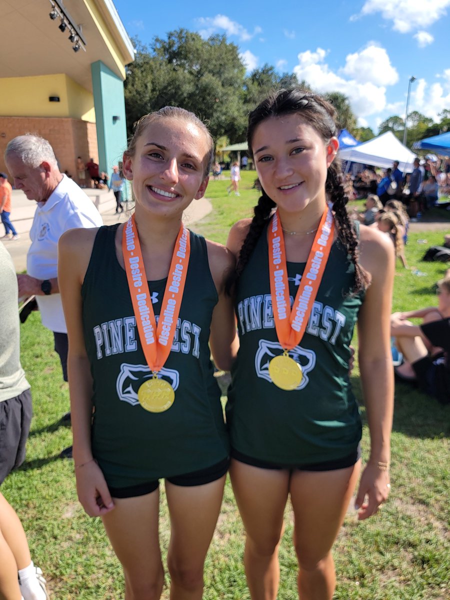 pinecresttrack's tweet image. Emma Supple &amp;amp; Lila Feeley earn podium finishes going 15th &amp;amp; 20th in 21:20 &amp;amp; 21:38.  Team places 10th out of 30+ schools at Estero DDD Sommer Invite.  #PCXCountry #PCTrack #PCAthletics #PCPanthers
#PCAlumni
