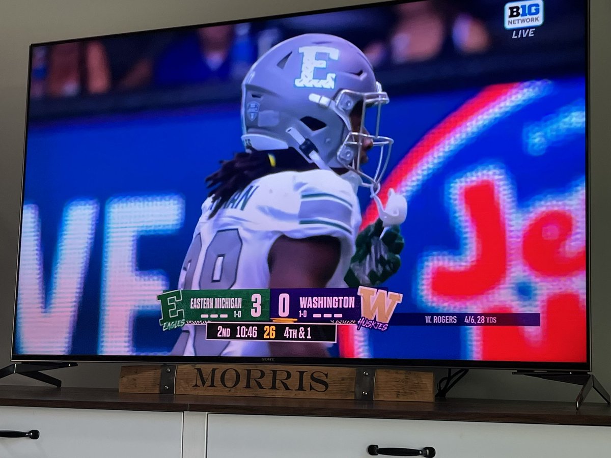 AndyGoBlue23's tweet photo. Fly Eagles fly!! #GoEMU https://t.co/97S3FbafYx