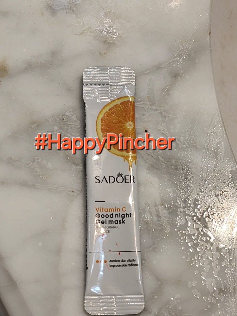 kristincp0's tweet image. I received a complimentary packet of Sadoer Vitamin C Goodnight Gel Mask from PinchMe in return for my honest opinion. This was very soothing, and lefy my skin radiant and glowing the next morning. 💛 #Complimentary #GotItForFree #HappyPincher #PinchMe @SADOEROfficial @pinchme