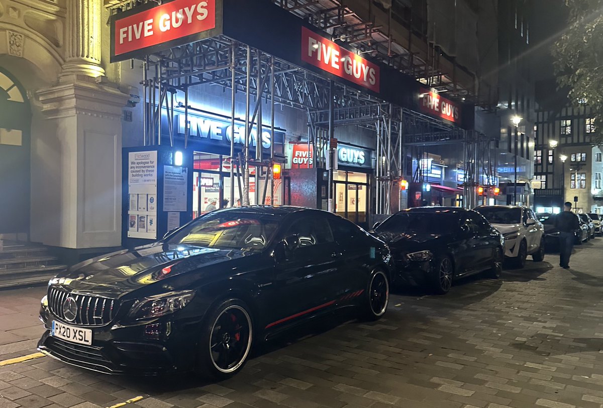 brianbarou's tweet photo. Palladium Theatre Taxi Rank on Argyll St now being used by all and sundry as a permanent parking bay, why is this issue not being addressed..? 🤬 @TfLTPH @TfL @SebDance @TheLTDA @CityWestminster @UnitedCabbies https://t.co/PBf0DL4N31