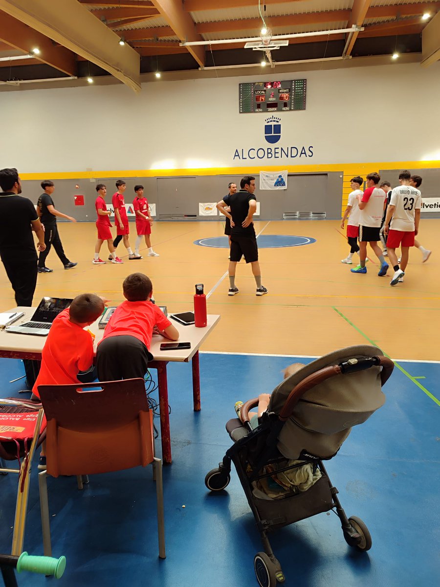 Ya sí que estamos todos.
Comenzamos la temporada.
<a href="/bmalcobendas/">Balonmano Alcobendas</a>