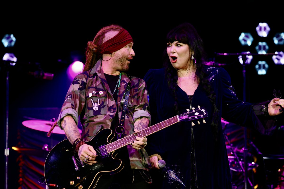 Ann &amp; Paul with <a href="/officialheart/">Heart</a> in #SanAntonio

📷 by Criss Cain on 5.1.24