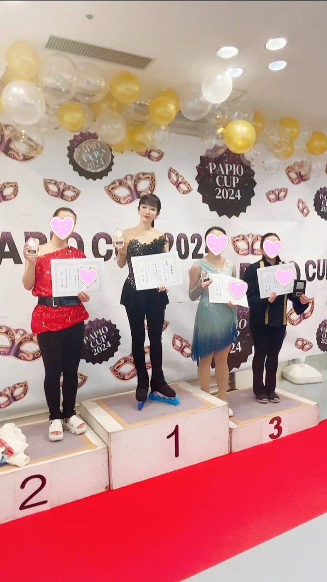 第20回パピオカップ🏆️🎖👍🙌😆
成人部のRinaRinaさんが優勝しましたよ🏆️🎖🙌
前日は裕美先生に追い掛けられながらスピードを出してプログラムのステップや振付の特訓をしてました⛸💫✨✨

#セント星ヶ丘
#フィギュアスケート
#大人スケート
#パーソナルフィットネスLife
#名古屋スポーツセンター