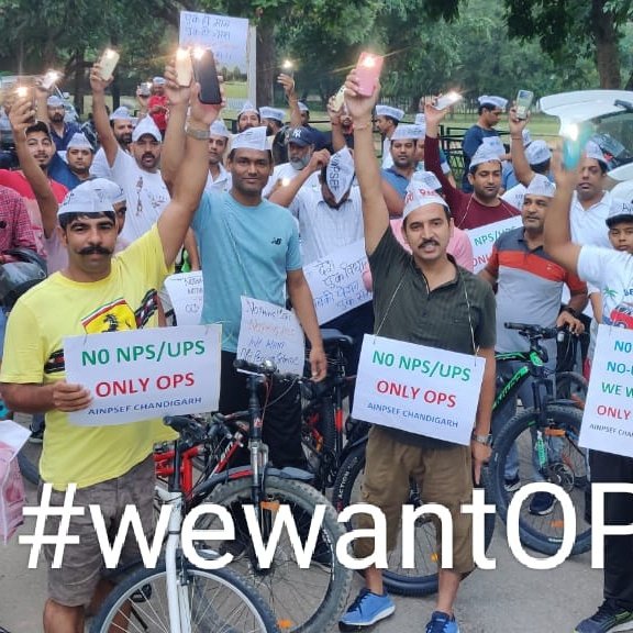 #wewantOPS 
<a href="/narendramodi/">Narendra Modi</a> 
माननीय प्रधानमंत्री जी कर्मचारी आपसे और सिर्फ आपसे पुरानी पेंशन बहाली के न्याय की उम्मीद रखते हैं। उनकी उम्मीद को accept कीजिए। देश के 91 लाख कर्मचारी परिवार आपको दुआ देंगे।
<a href="/Sushantakpanda/">Sushanta Panda, National President IRMOPS</a>
#ManjeetSinghPatel