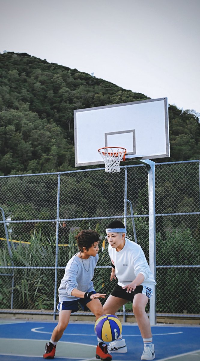🏀🇺🇸 / 沢リョ 

📷 三脚