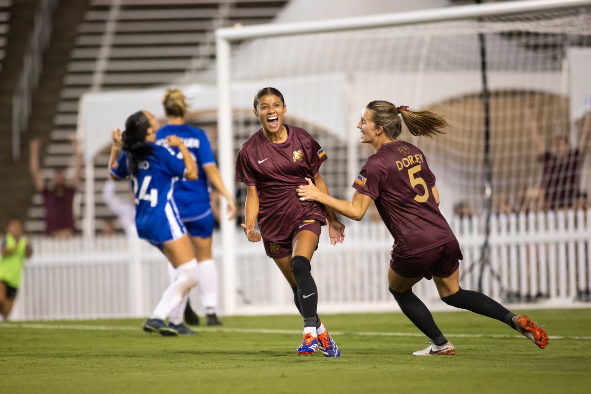 MOMENTS WORTH CELEBRATING! 👏
First home goal scored by <a href="/sammez10/">Samantha Meza</a> in the 65th minute, assisted by <a href="/juliacdorsey/">Julia Dorsey</a>!