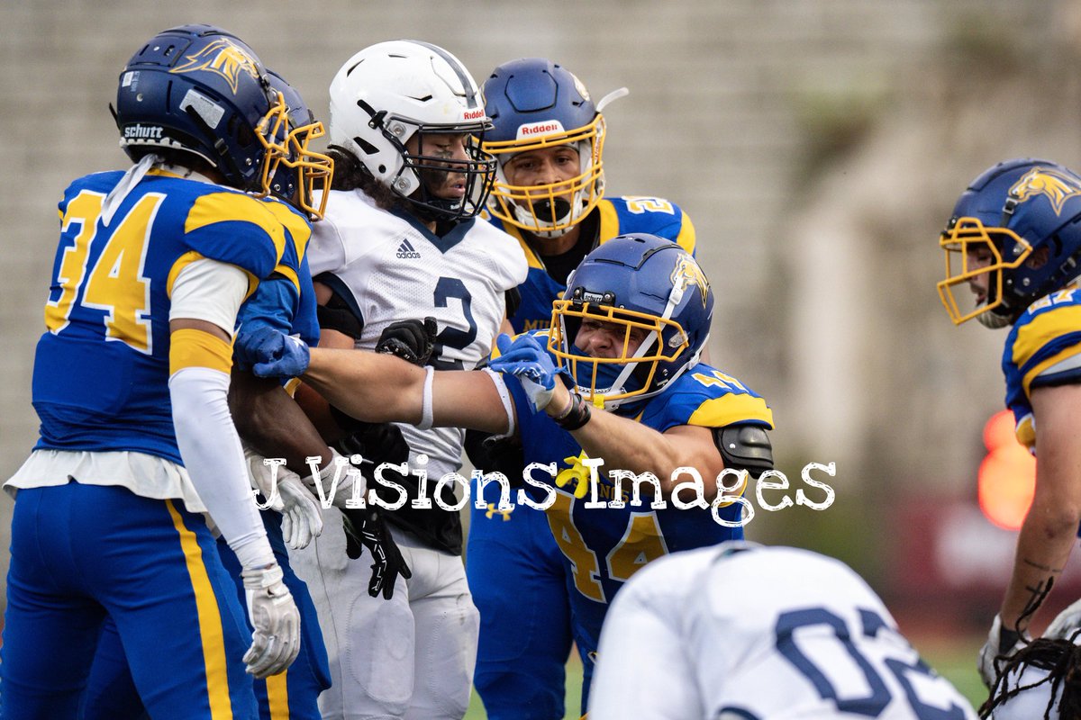 Photo_JohnJones's tweet photo. Monroe College defeats Sussex CC 21-6 at Memorial Field in Mount Vernon, NY
#monroemustangs @MonroeMustangs #sussexcc #nyfootball #njfootball #monroefootball #sportsphotography https://t.co/BT91eYODig