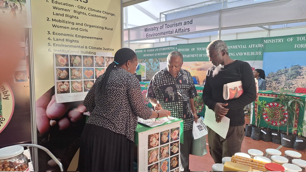 Today is the last day to get to Know what SRWA is and be well informed on the United Nation Declaration on the Rights of Peasants (UNDROP) 

#TradeFair2024 
#womenLandRighrs 
#EndGBV 
#SignUNDROP