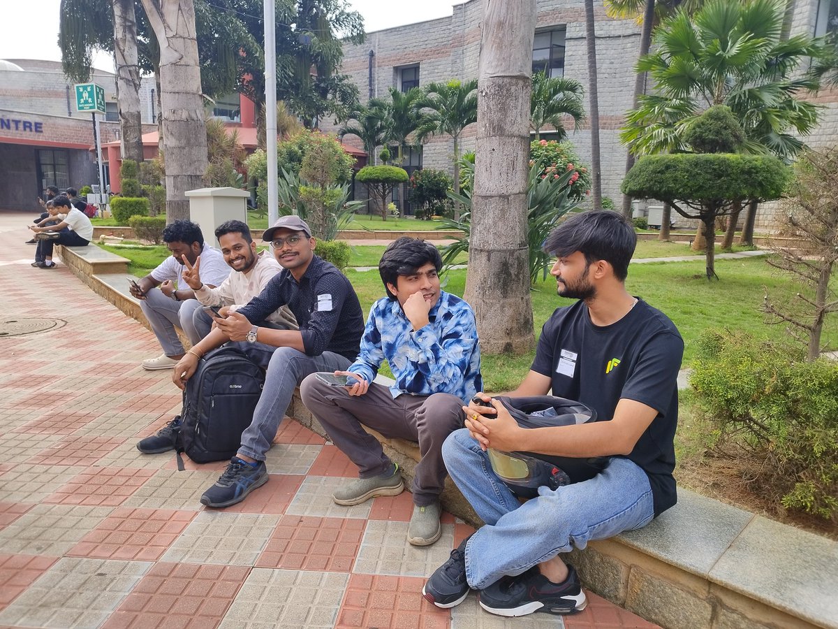 Humble community folks at sidewalk 😄