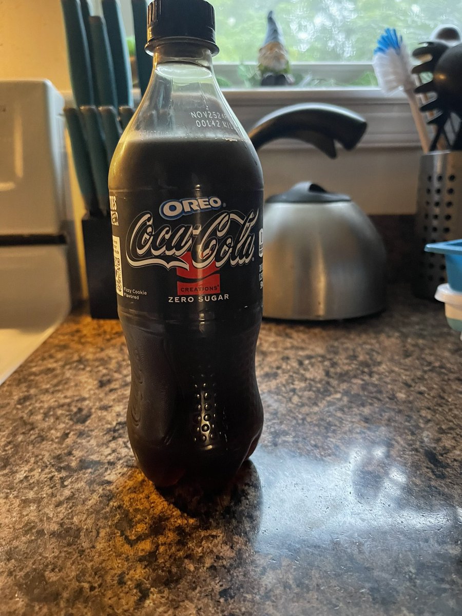 I accidentally ordered this flavor and it’s disgusting 🤮 whoever approved this needs to be fired 😂