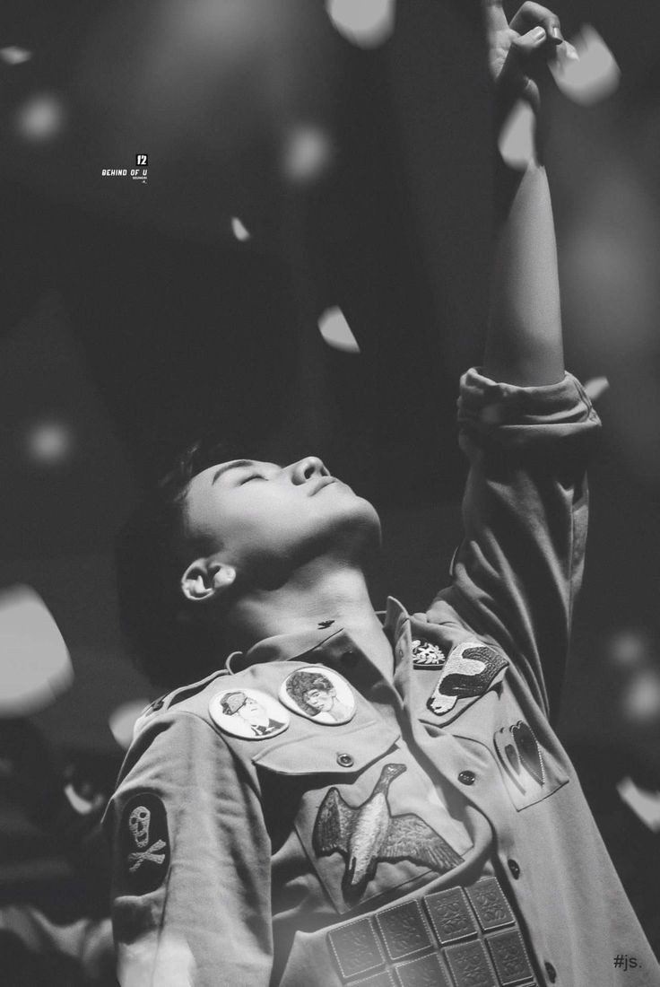 TheVipExo_L's tweet image. It's a know fact that nobody wanted to be an artist more than you. I know you wanted to achieve so much in life &amp;amp; you still can! They think they took everything from you, but I know Phoenix you will rise. I love U, my Strong Baby! We will wait for U.

#SEUNGRI #VVIPS
@ForvictoRi