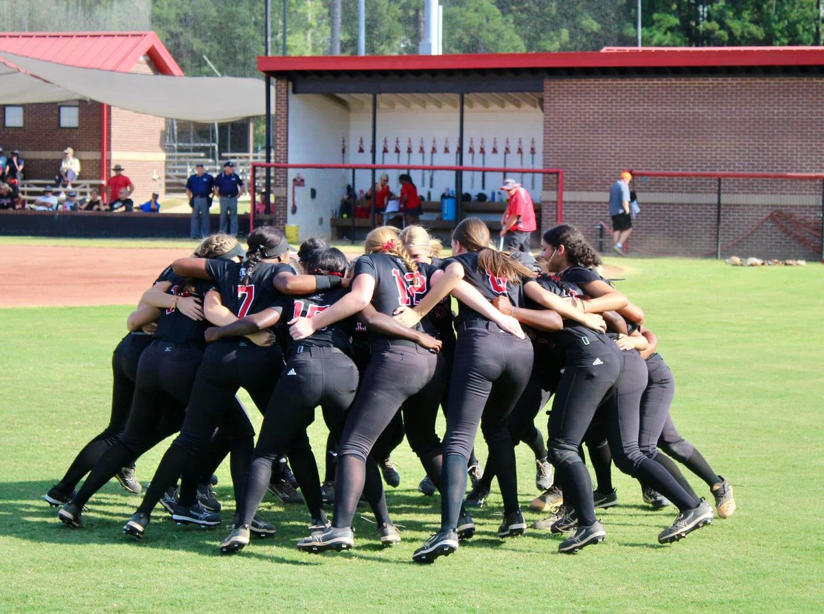 Harlem High Softball (@harlemsoftball) on Twitter photo The Dawgs come out with 2 wins today, one of those wins was overcoming a 7-0 deficit! Wasn’t our BEST day but we didn’t give up and there is always room for improvement. Let’s keep working ladies! <a href="/HarleyHoffman22/">Harley Hoffman</a> and <a href="/AbbigayleHillm1/">Abbigayle Hillman</a> were our winning pitchers #WeAreHarlem❤️🥎🖤 The Dawgs come out with 2 wins today, one of those wins was overcoming a 7-0 deficit! Wasn’t our BEST day but we didn’t give up and there is always room for improvement. Let’s keep working ladies! <a href="/HarleyHoffman22/">Harley Hoffman</a> and <a href="/AbbigayleHillm1/">Abbigayle Hillman</a> were our winning pitchers #WeAreHarlem❤️🥎🖤