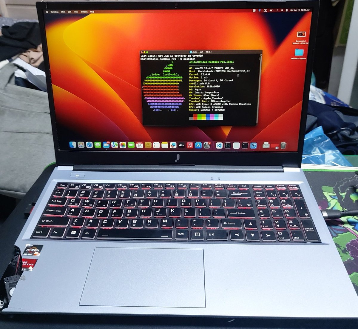 ChitoKimEE's tweet image. 반갈죽된 주연테크 노트북 사서
액정 교체후 macOS 설치
12만원짜리 극가성비 맥북ㅋㅋ
#hackintosh #opencore