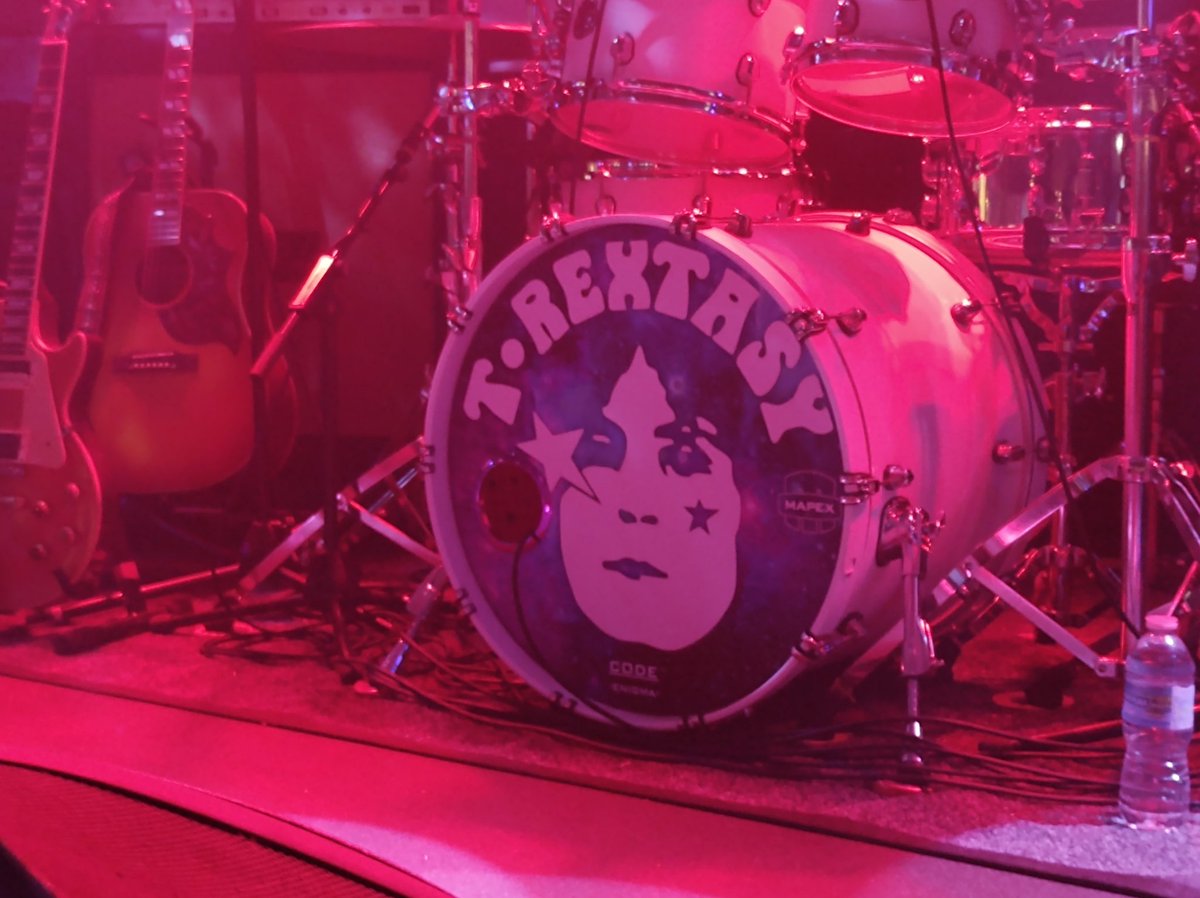 GilliB1964's tweet photo. Amazing night @Nath_Brudenell with the superb @TRextasyBand. Danced till my feet hurt to a brilliant show. Hope they return to Leeds very soon https://t.co/IpOiacBNbz