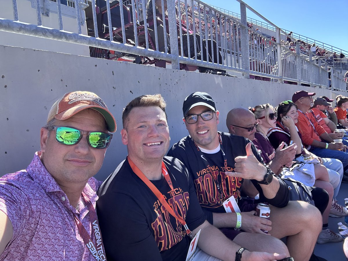 JosephWarrenII's tweet photo. Good times at VT vs MAR
#GoHokies #ThisisHome https://t.co/6kToyAn052