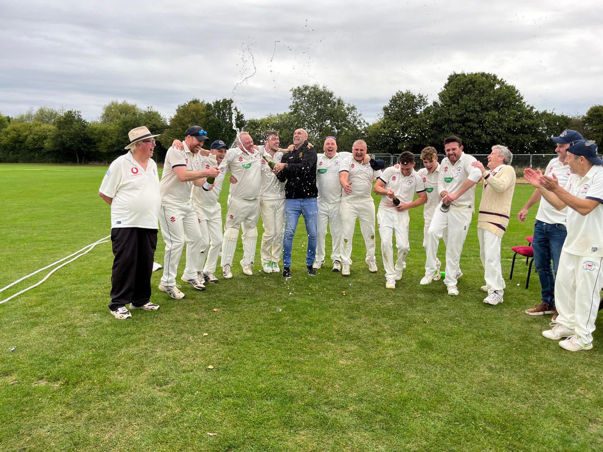 ChestertonII's tweet image. We may have won the league, by being the best team in the league . Funny that