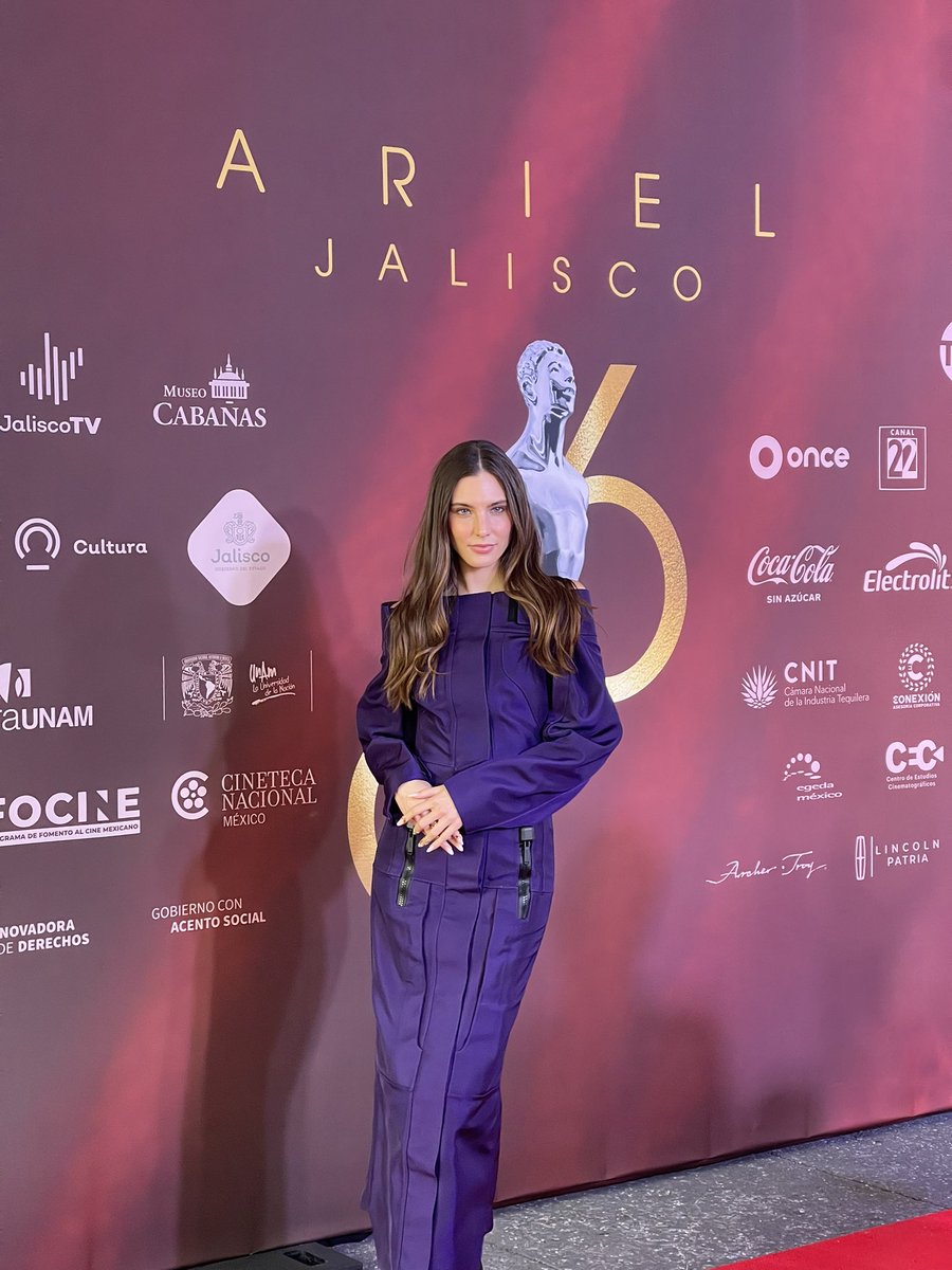 Kike Vázquez - Presentador
Harold Azuara - Presentador
Noé Hernández - Actor por Kokoloko
Macarena Achaga - Presentadora