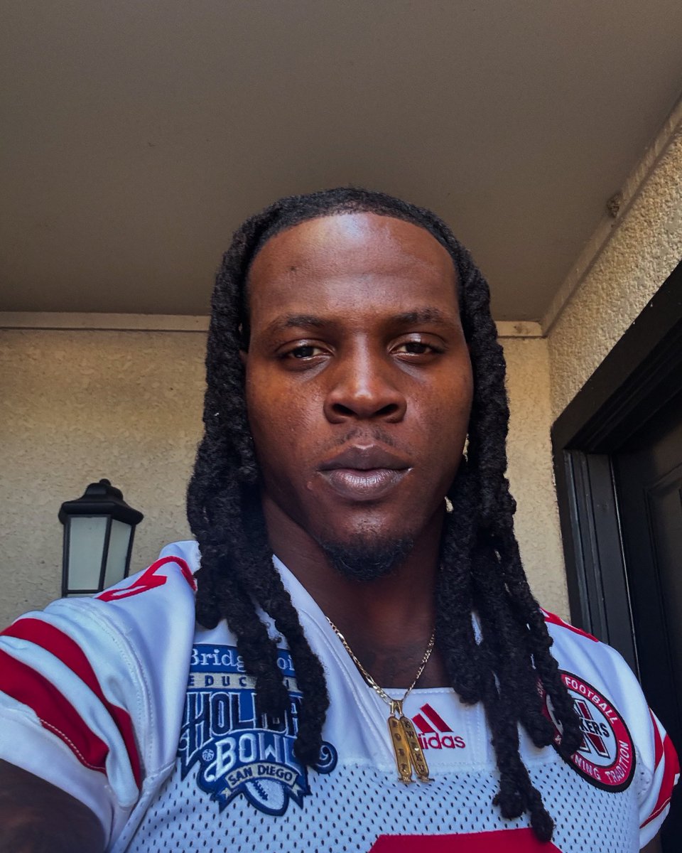 How I pull up to watch the game. #Nebraska #blackshirts